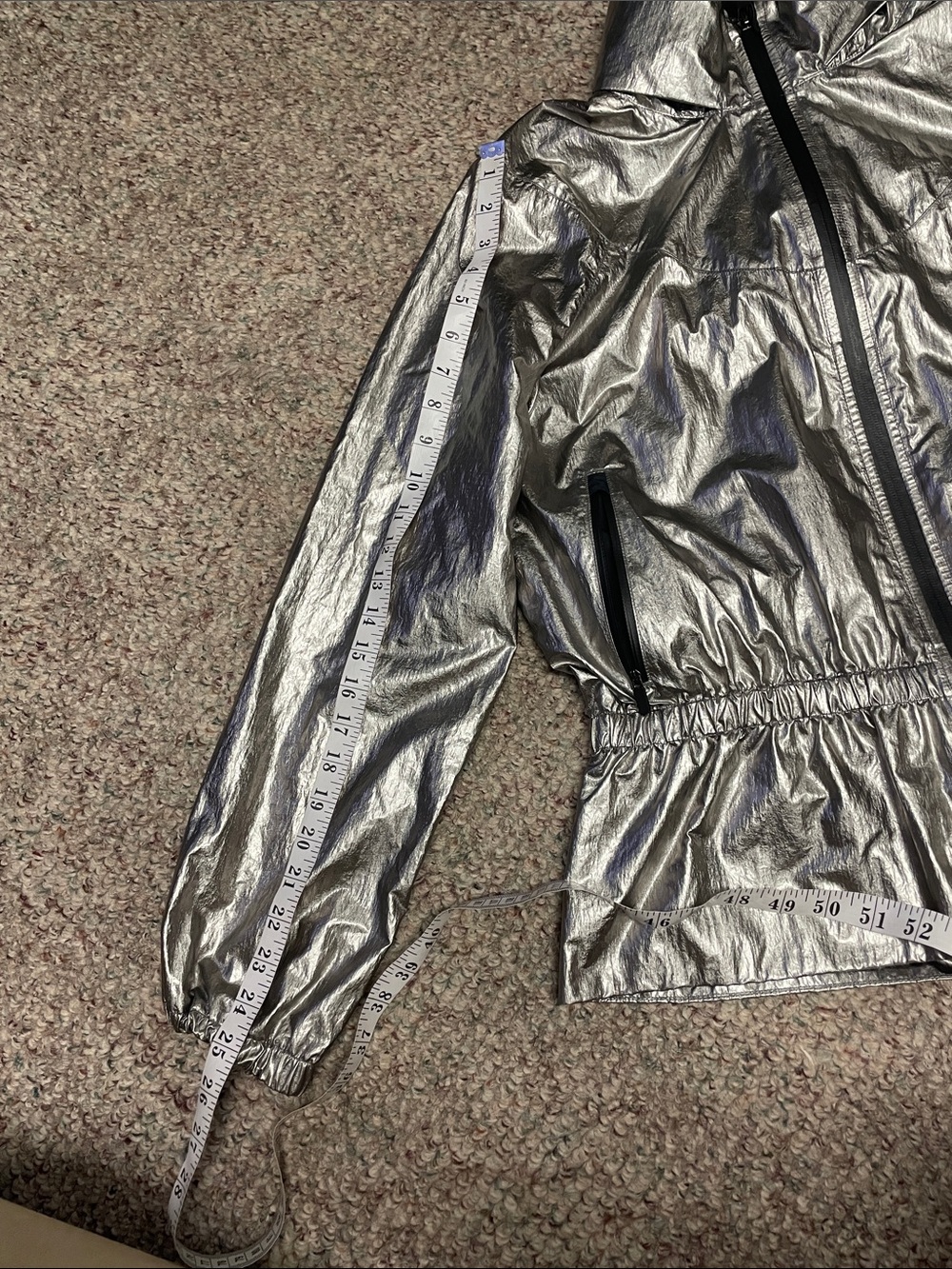 Lululemon* Barrys stronger as one Metallic Silver hooded Windbreaker coat - Picture 11 of 13